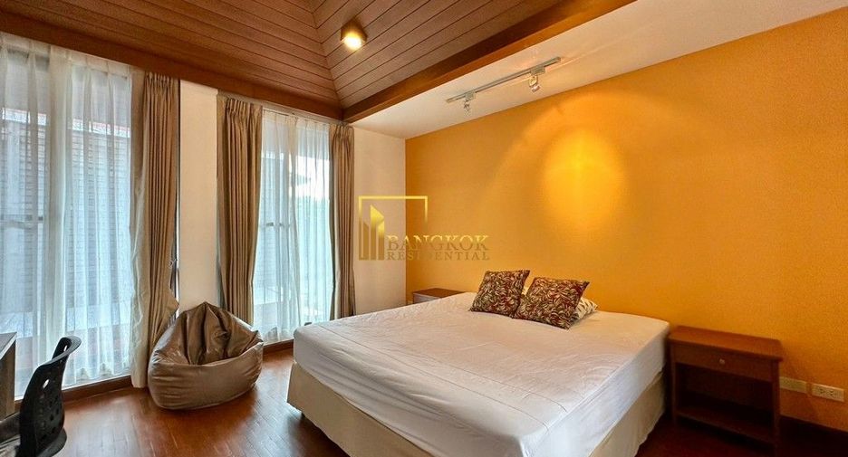 Haus zur Miete mit 3 Zimmer in Watthana, Bangkok