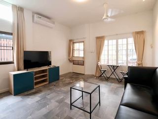 Casa adosada en alquiler de 4 habitaciones en Bang Na, Bangkok