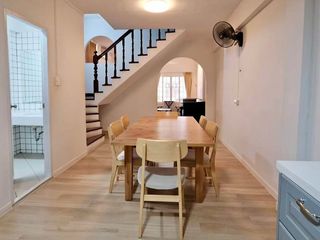 Casa adosada en alquiler de 4 habitaciones en Bang Na, Bangkok