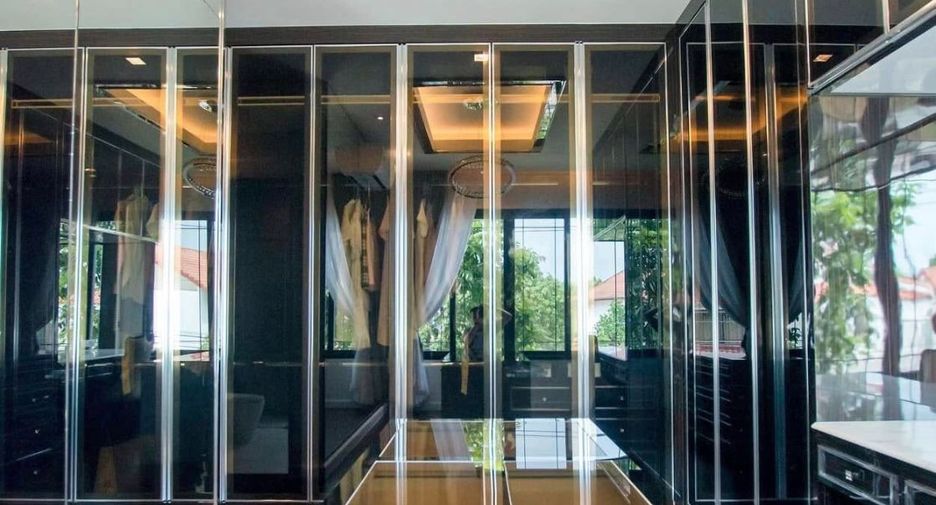 For rent 5 bedrooms house in Bang Bon, Bangkok
