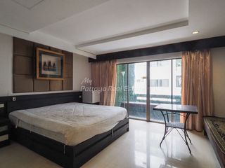 For sale 7 bed townhouse in Bang Lamung, Chonburi