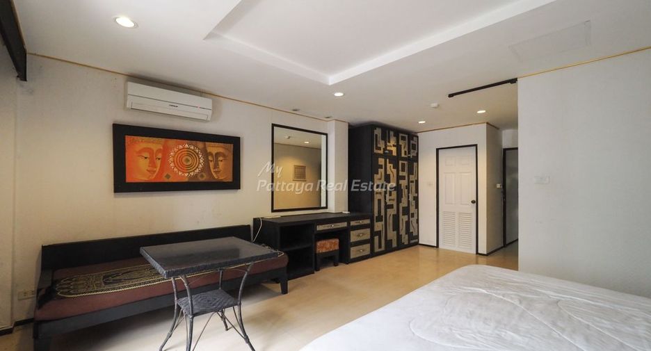 For sale 7 bedrooms townhouse in Bang Lamung, Chonburi