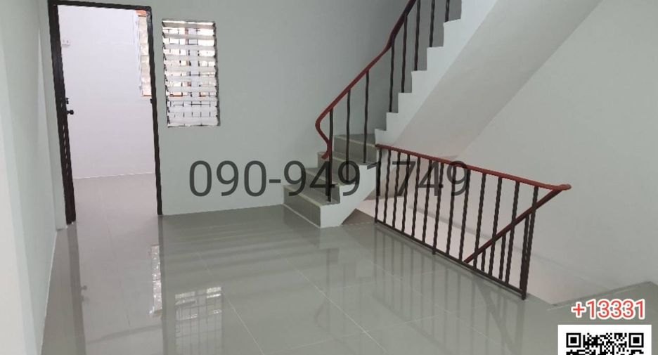 For rent 4 bedrooms retail Space in Bangkok Noi, Bangkok