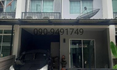 出租 3 卧室 联排别墅 在 Bang Khun Thian, 曼谷
