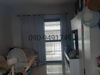 For rent 3 bedrooms townhouse in Bang Khun Thian, Bangkok
