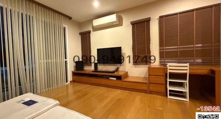 For rent 3 bedrooms house in Bang Na, Bangkok