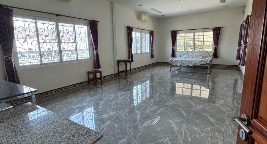 For rent warehouse in Mueang Nakhon Pathom, Nakhon Pathom