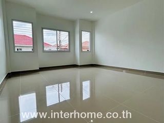 For sale 2 Beds townhouse in Lam Luk Ka, Pathum Thani