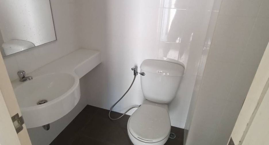 For sale studio condo in Bang Kapi, Bangkok