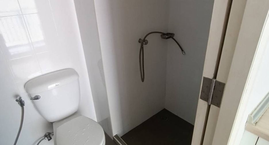 For sale studio condo in Bang Kapi, Bangkok