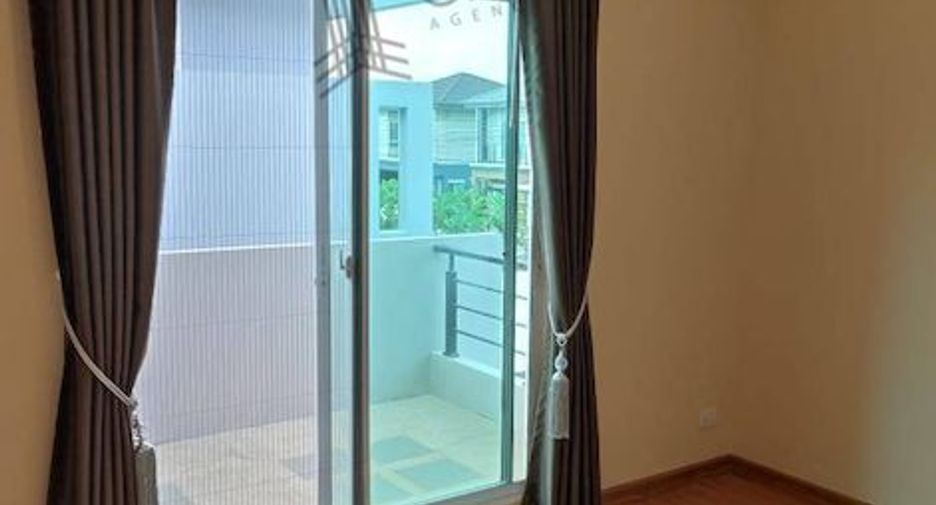 For sale 3 bedrooms house in Sai Mai, Bangkok