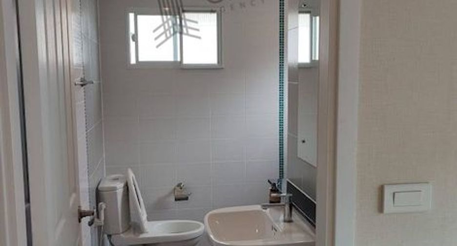 For sale 3 bedrooms house in Sai Mai, Bangkok