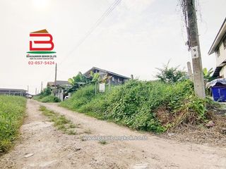 出售 土地 在 Thung Khru, 曼谷