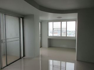 À vendre studio condo à Thon Buri, Bangkok