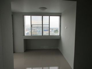 À vendre studio condo à Thon Buri, Bangkok