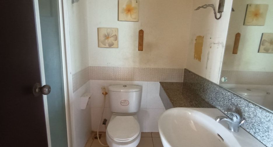 For sale スタジオ condo in Yan Nawa, Bangkok