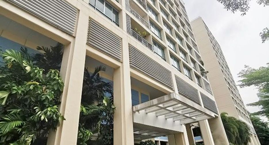 For sale スタジオ condo in Yan Nawa, Bangkok