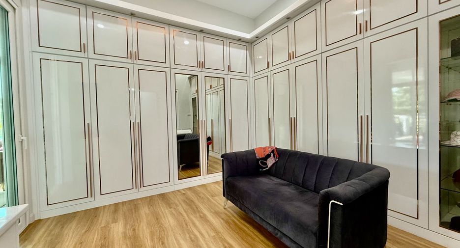 For sale 2 bedrooms villa in Sattahip, Chonburi