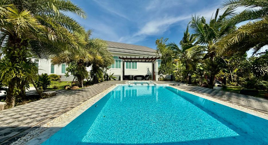 For sale 2 bedrooms villa in Sattahip, Chonburi