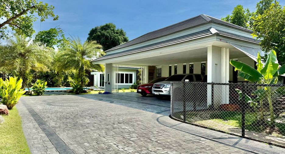 For sale 2 bedrooms villa in Sattahip, Chonburi