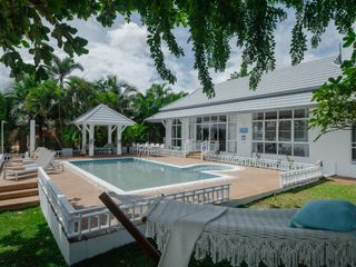 For rent 4 bedrooms villa in Mueang Phuket, Phuket