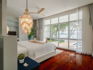 For rent 4 bedrooms villa in Mueang Phuket, Phuket