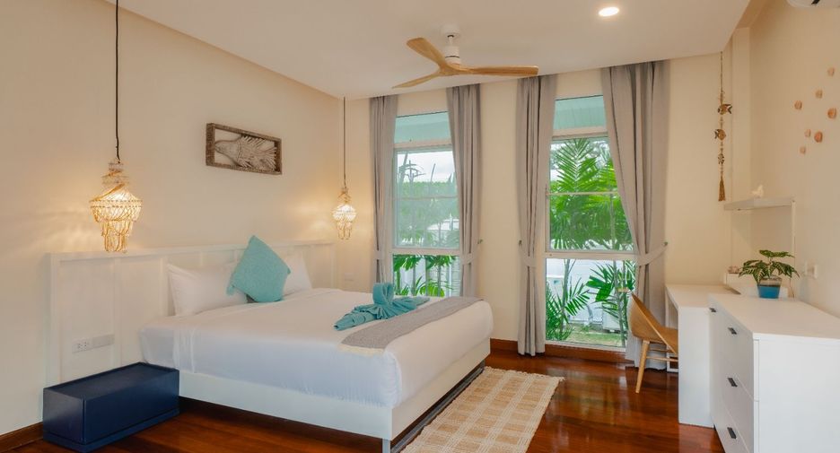 For rent 4 bedrooms villa in Mueang Phuket, Phuket
