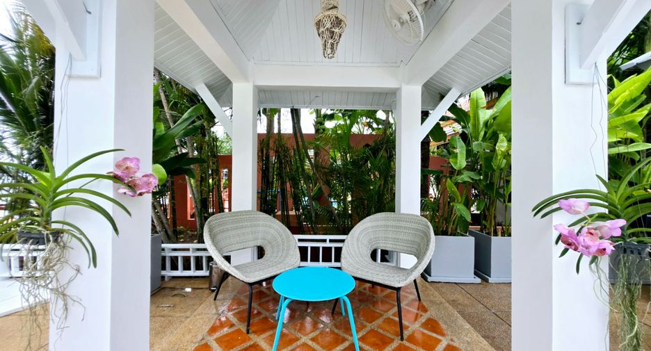For rent 4 bedrooms villa in Mueang Phuket, Phuket