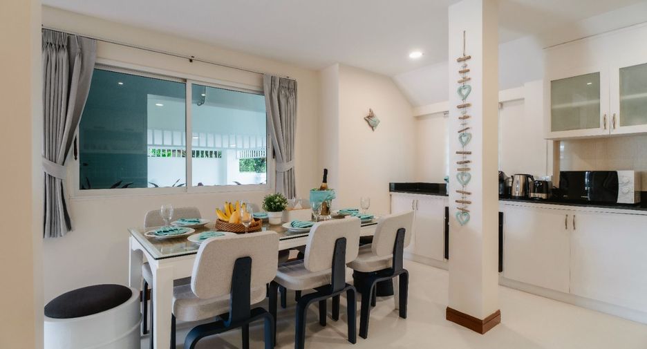 For rent 4 bedrooms villa in Mueang Phuket, Phuket