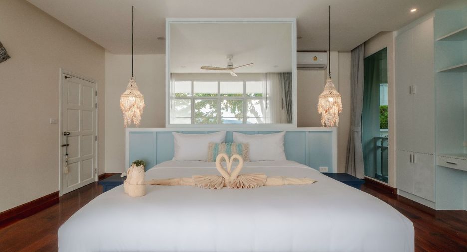 For rent 4 bedrooms villa in Mueang Phuket, Phuket