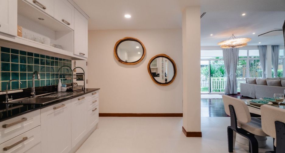 For rent 4 bedrooms villa in Mueang Phuket, Phuket