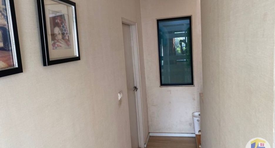 For sale 3 bedrooms townhouse in Phasi Charoen, Bangkok