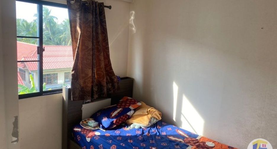 For sale 3 bedrooms townhouse in Phasi Charoen, Bangkok