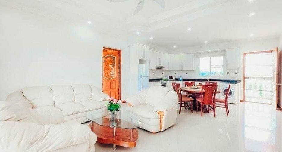 For sale 6 bedrooms condo in Mueang Phuket, Phuket
