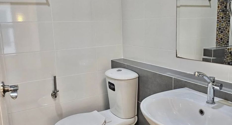 For sale 3 bedrooms house in Si Racha, Chonburi