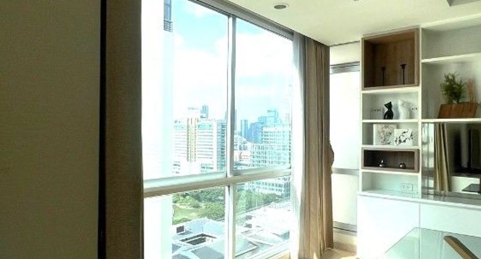For rent 2 bedrooms condo in Pathum Wan, Bangkok