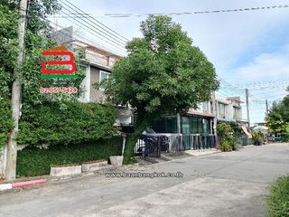 For sale 4 Beds townhouse in Lam Luk Ka, Pathum Thani