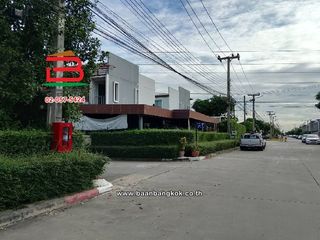 For sale 4 Beds townhouse in Lam Luk Ka, Pathum Thani