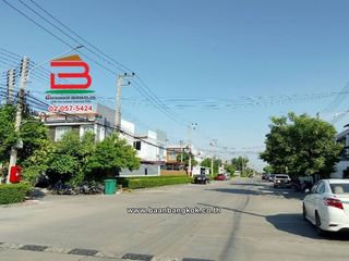 For sale 4 Beds townhouse in Lam Luk Ka, Pathum Thani