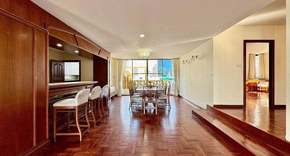 For rent 3 ベッドルーム apartment in Khlong Toei, Bangkok