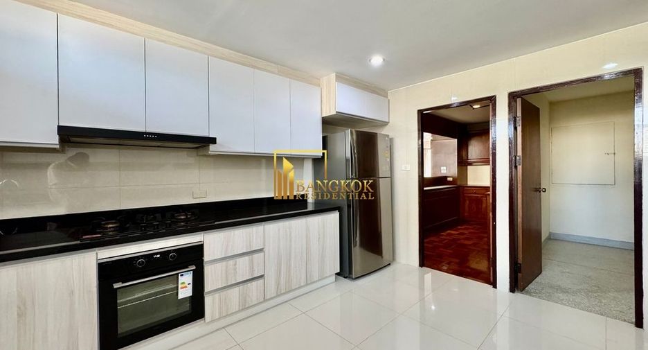 For rent 3 ベッドルーム apartment in Khlong Toei, Bangkok