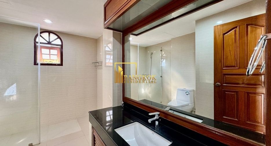 For rent 3 ベッドルーム apartment in Khlong Toei, Bangkok