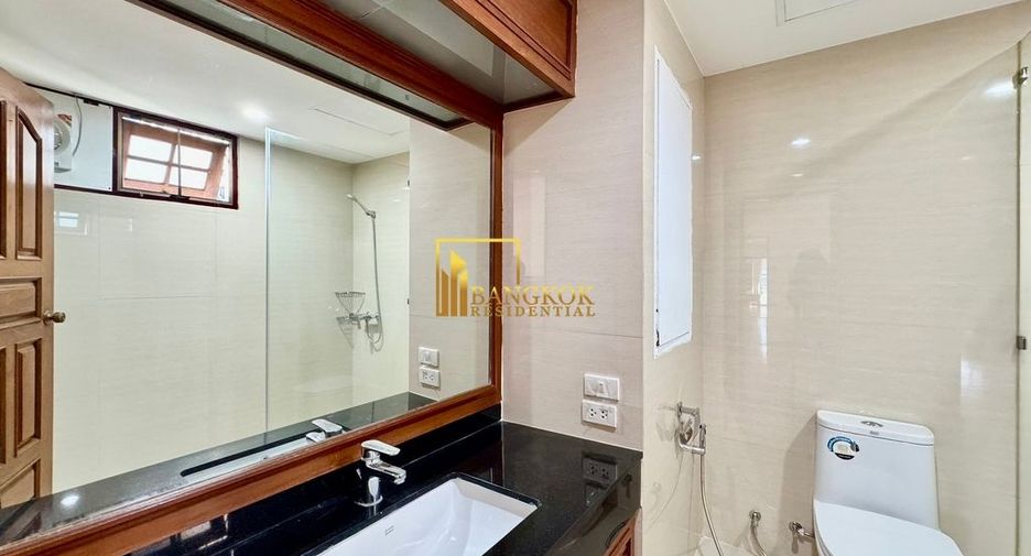 For rent 3 ベッドルーム apartment in Khlong Toei, Bangkok