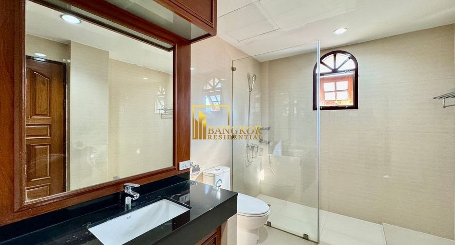 For rent 3 ベッドルーム apartment in Khlong Toei, Bangkok