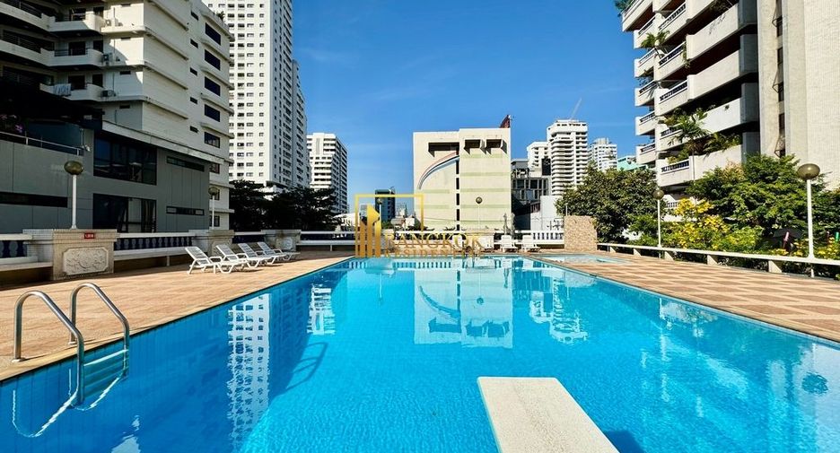 For rent 3 ベッドルーム apartment in Khlong Toei, Bangkok