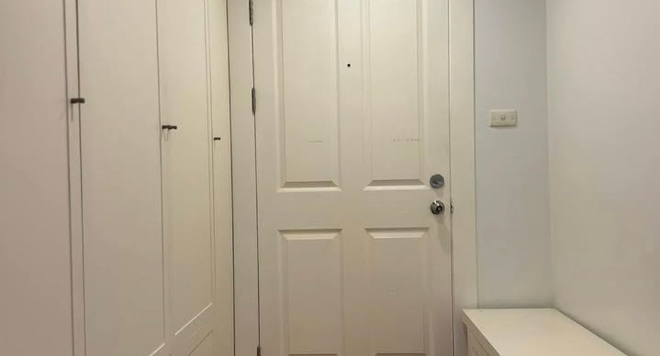 For sale 2 Beds condo in Dusit, Bangkok