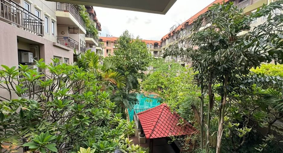 For sale 2 Beds condo in Dusit, Bangkok
