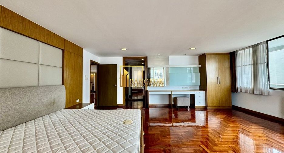 For rent 3 bedrooms apartment in Khlong Toei, Bangkok