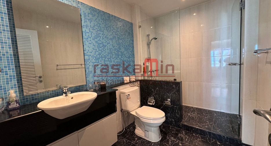 For rent and for sale 3 bedrooms villa in Bang Lamung, Chonburi