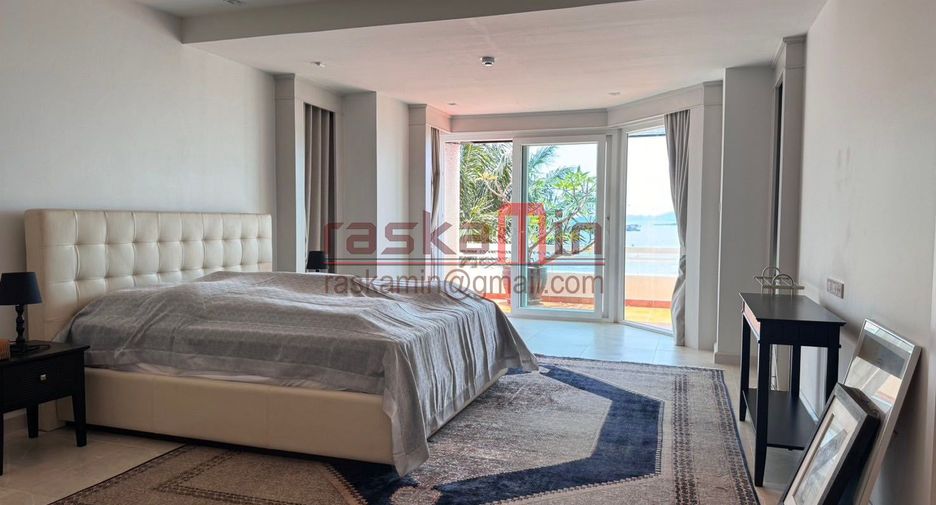 For rent and for sale 3 bedrooms villa in Bang Lamung, Chonburi
